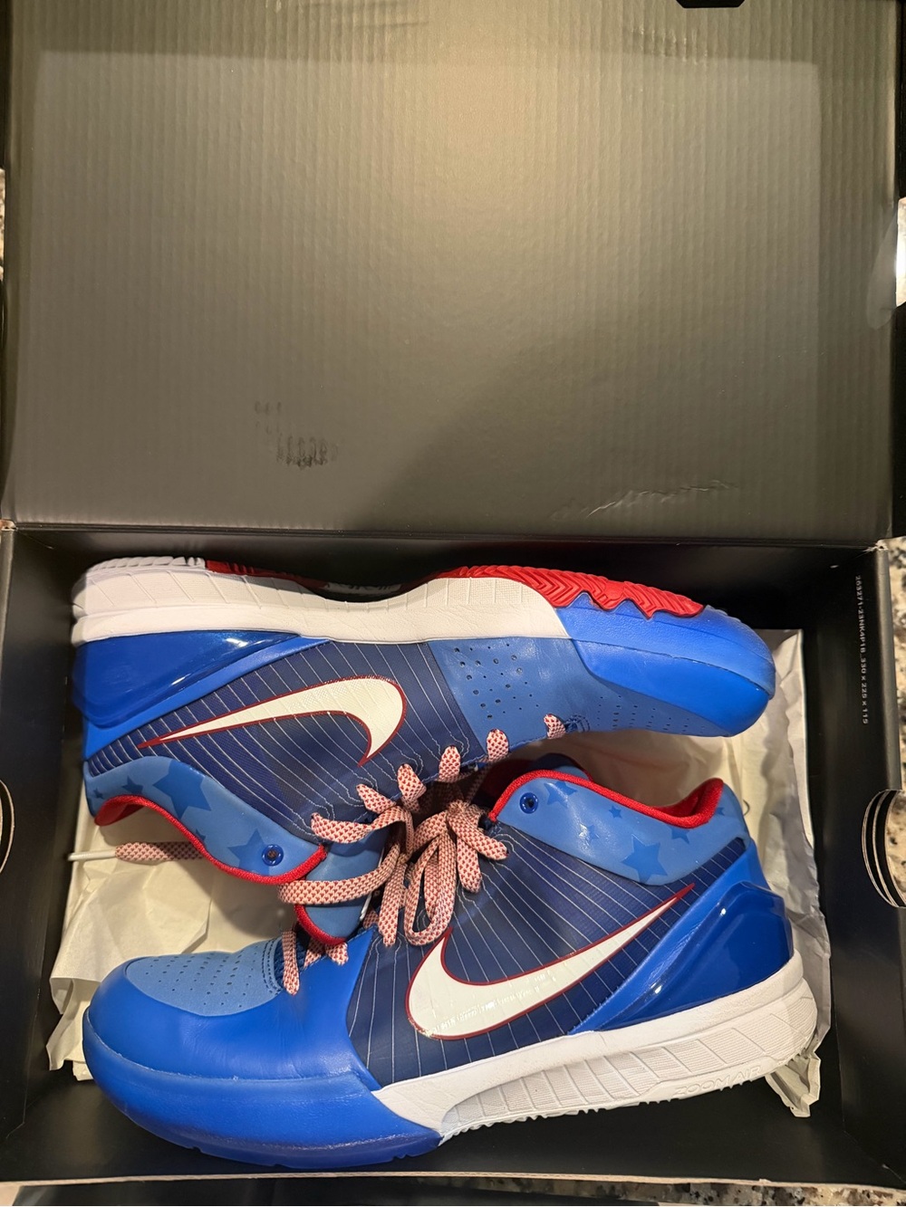 Nike Kobe 4s “Philly”